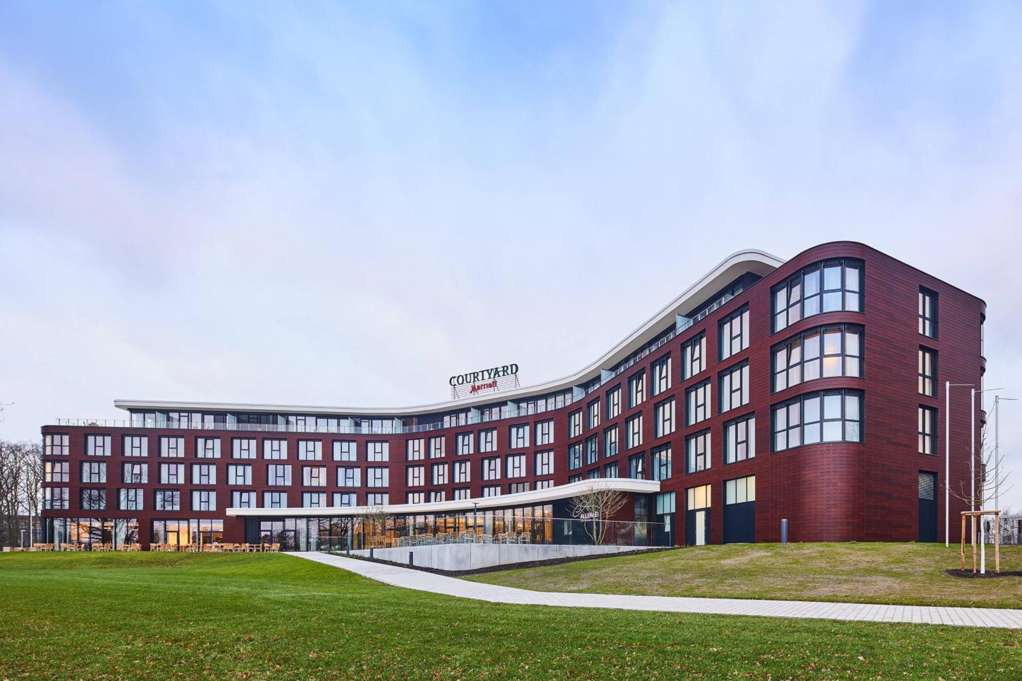Готель Courtyard By Marriott Вольфсбург Екстер'єр фото